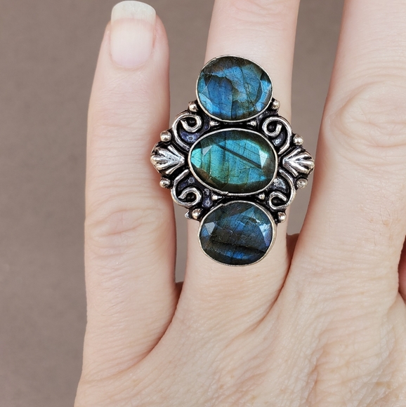 New Faceted Labradorite 925 Silver Ring. - Picture 9 of 11